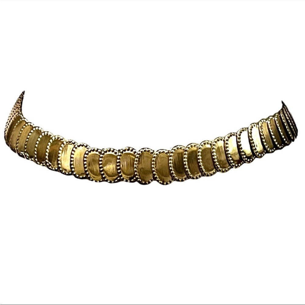 Vintage 80s Gold Oval Medallion Elastic Stretchy Belt